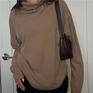 Uniqlo Women's Turtleneck Sweater in Tan